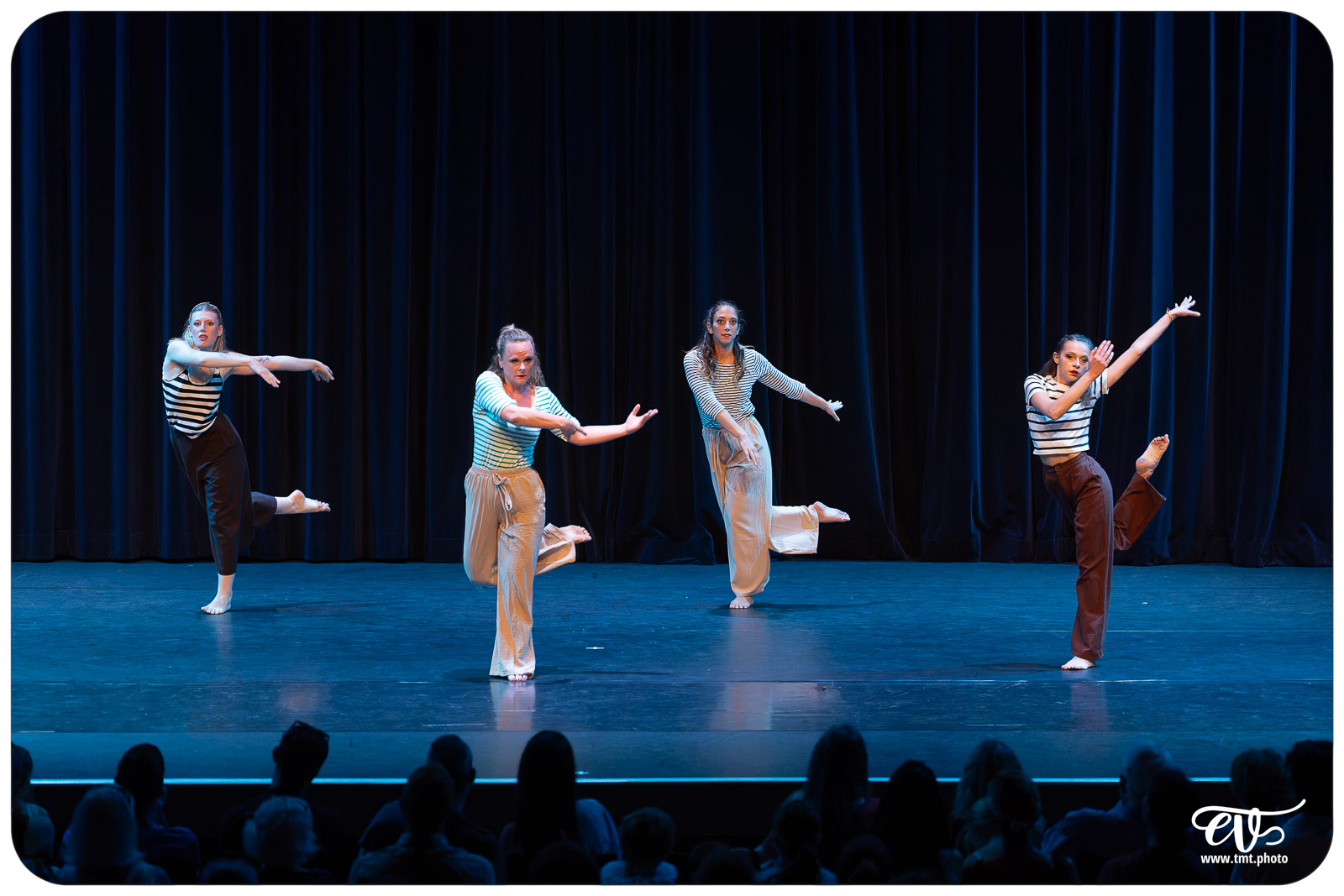 ECOLE DE DANSE CÉCILE ADAMOW